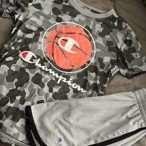 Champion moisture wicking shirt and shorts set